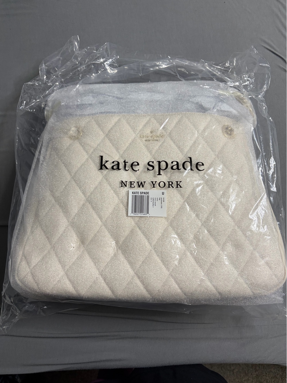 NWT Kate Spade Carey Smooth Quilted Leather in Parchment with Gold Hardware